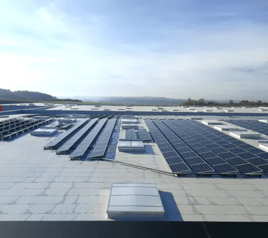 panneaux solaires industrie